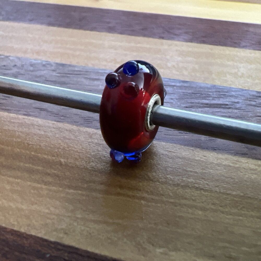 Authentic Trollbeads Blue Flower Bud TrollBead   61328   TGLBE-10308